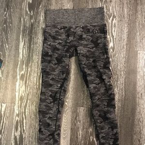 Gymshark Camo Leggings Black
